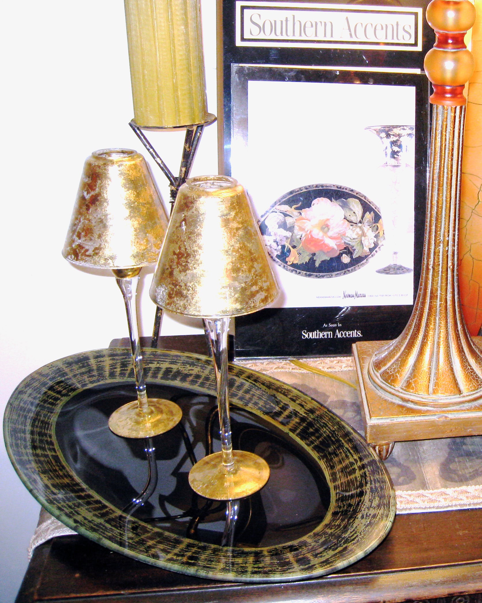 Black & Gold 20" × 12" Signature Oval Serving Platter