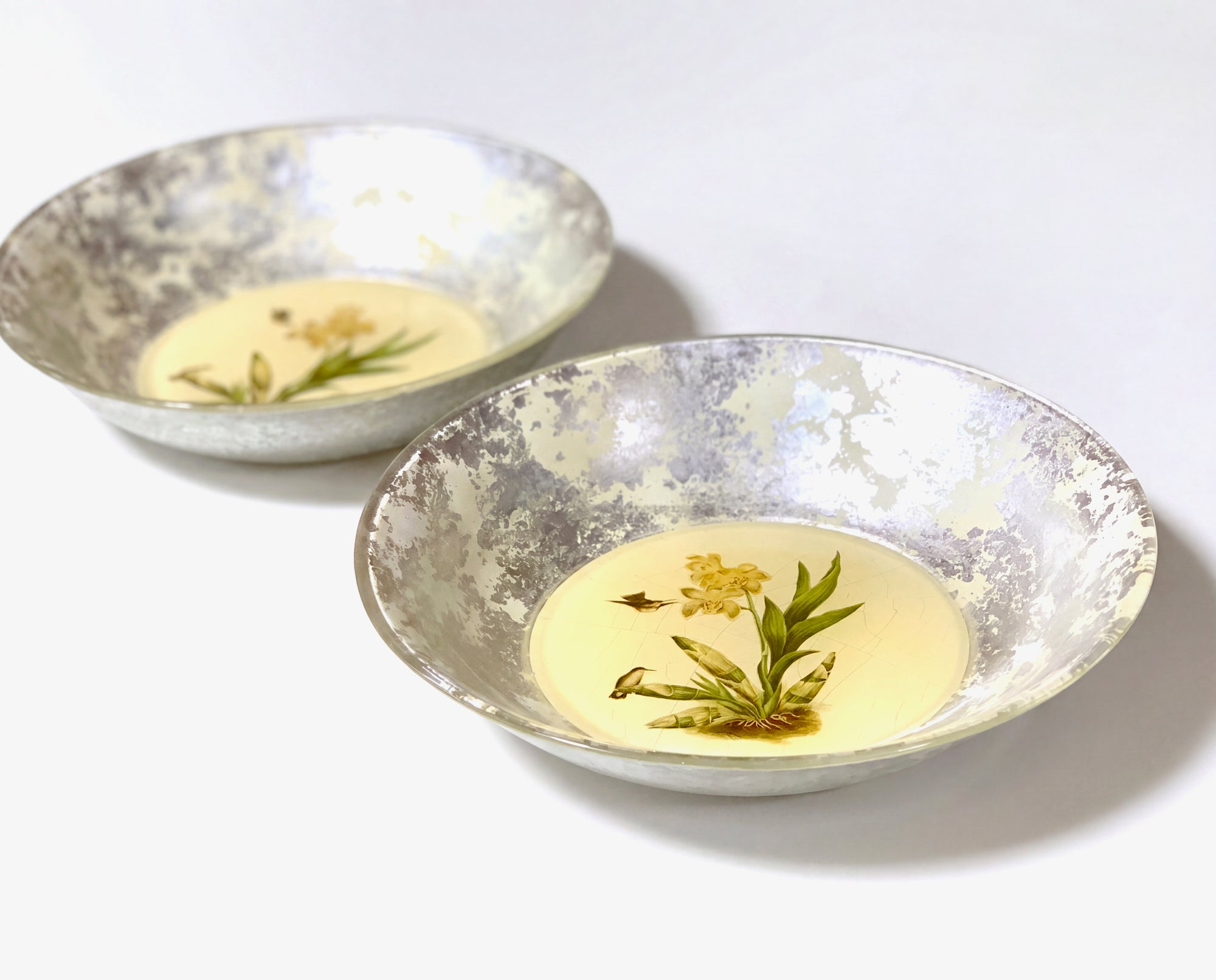 Orchidaceum Tri-Gold™ Yellow — Orchid & Hummingbird 11” Serving Bowl